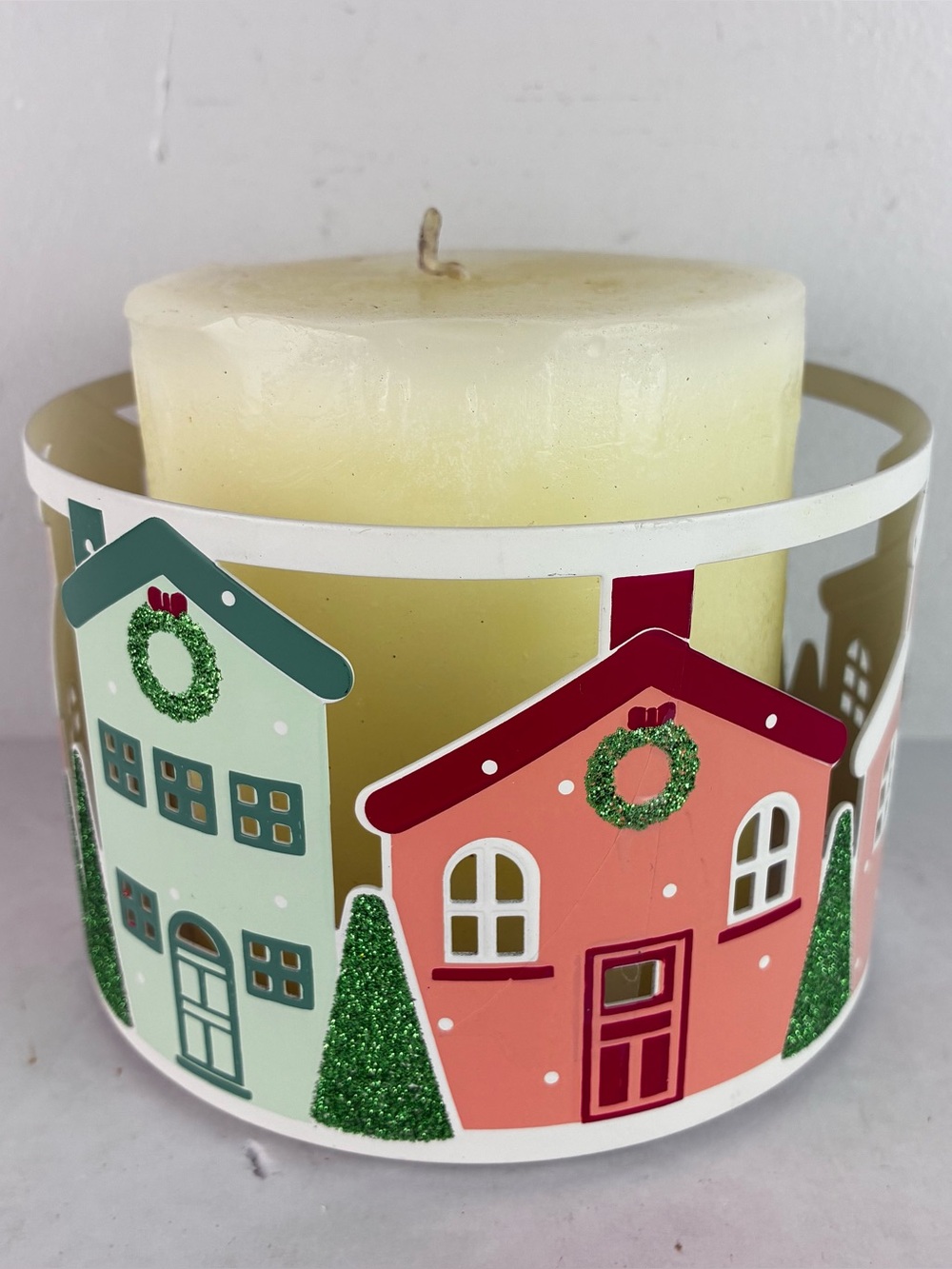 Yankee Candle Snow Globe Winter Wonderland Metal Candleholder w/Candle